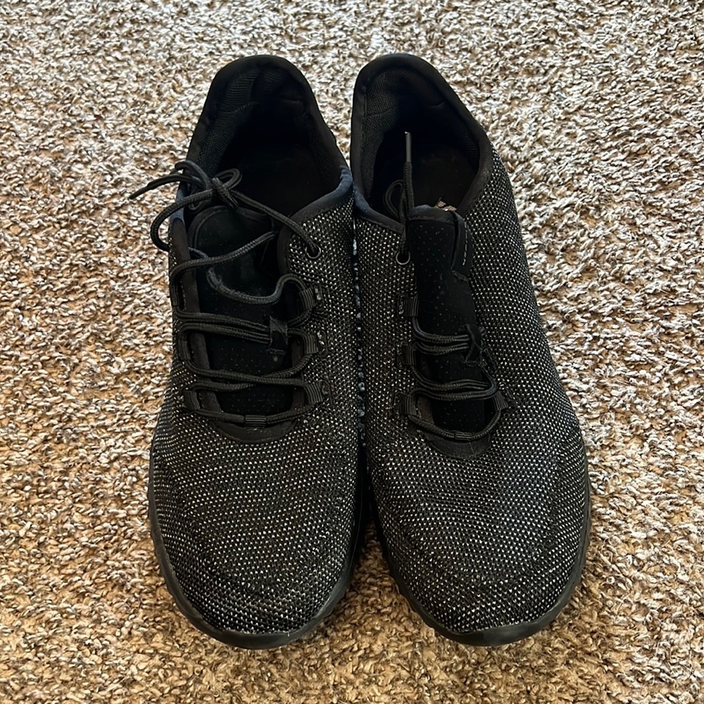 Men’s black athletic sneakers size 12